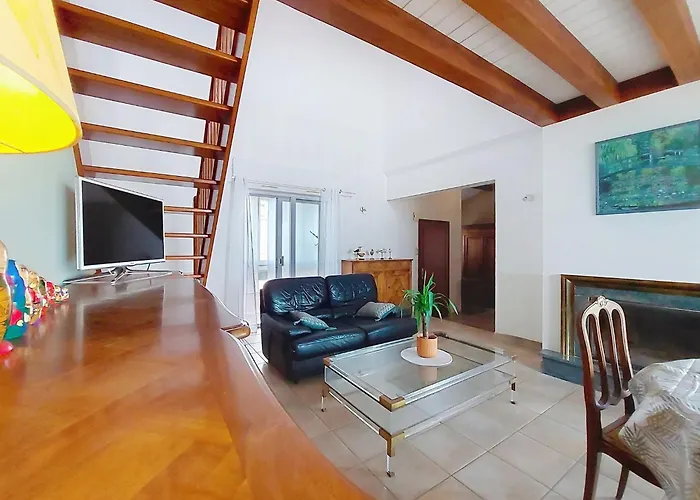 Сasa de vacaciones La Perche By Interhome *